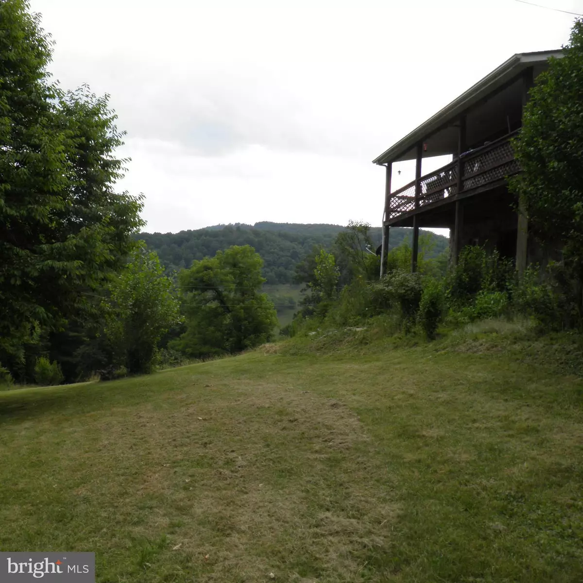 Franklin, WV 26807,263 CHICKADEE TRL