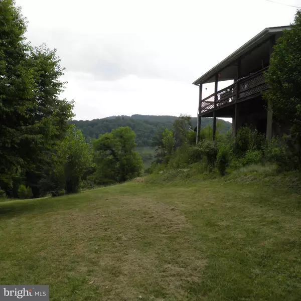 263 CHICKADEE TRL, Franklin, WV 26807