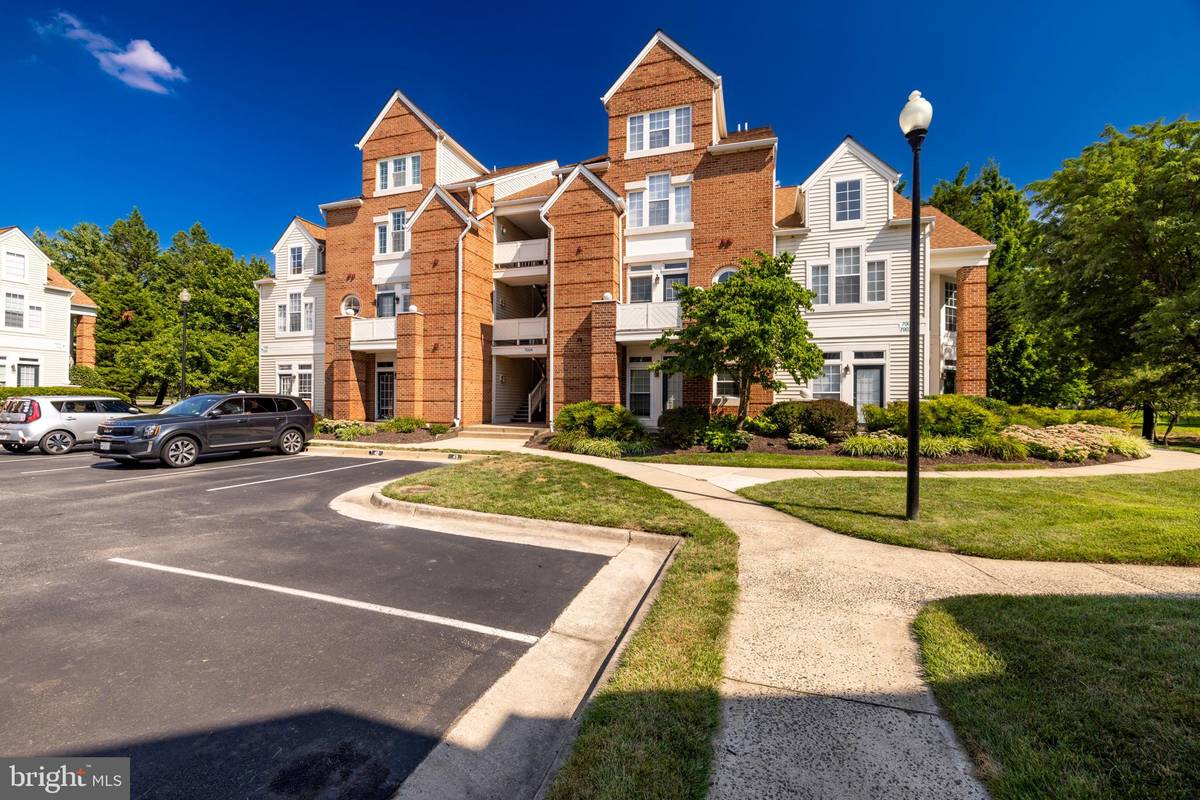 Alexandria, VA 22315,7004 ELLINGHAM CIR #F