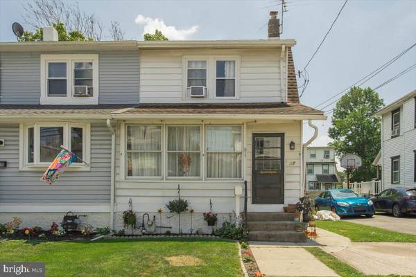 17 N RIDGEWAY AVE, Glenolden, PA 19036