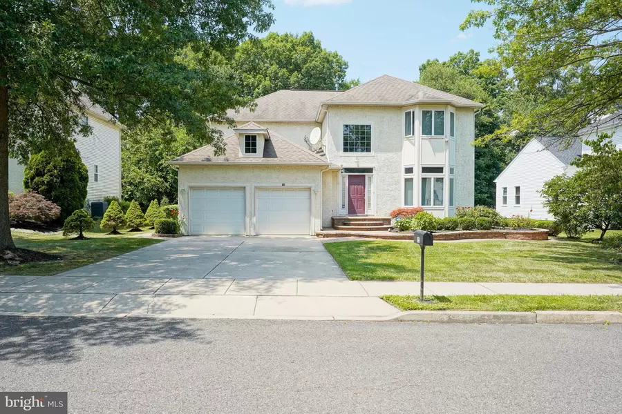 15 LEXINGTON CT, Mount Laurel, NJ 08054