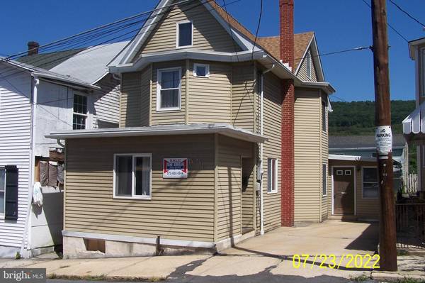 321 W RIDGE ST, Lansford, PA 18232