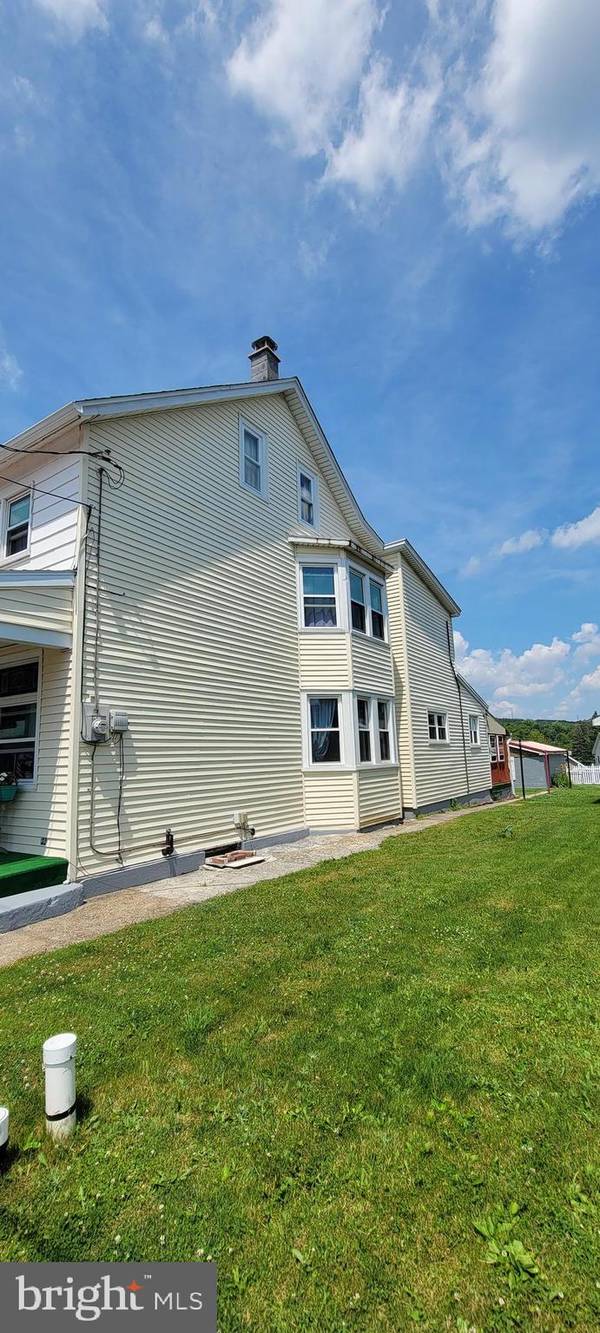 Delano, PA 18220,49 LAKESIDE