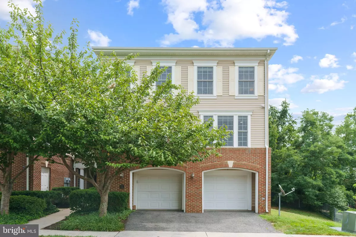 Alexandria, VA 22306,7147 MASON GROVE CT #21