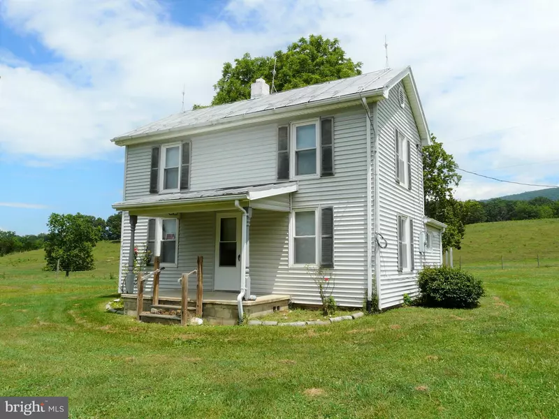 3836 SMITH CREEK RD, New Market, VA 22844