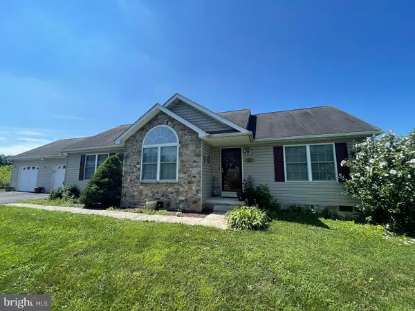 82 CROMWELL CT, Martinsburg, WV 25403