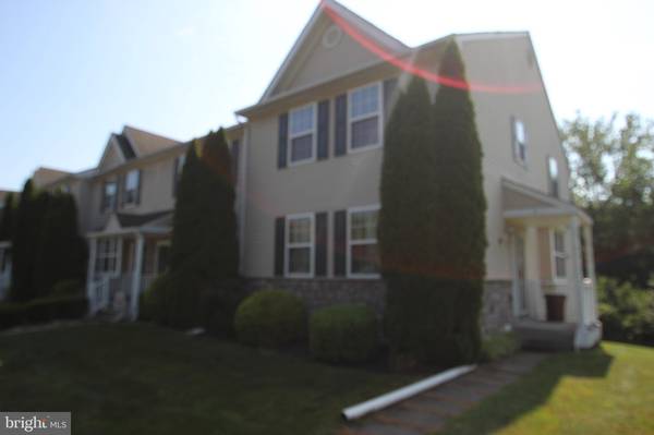 2 HOAG LN, Aston, PA 19014