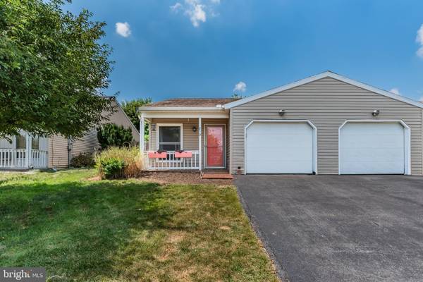 819 N WALNUT ST, Mechanicsburg, PA 17055