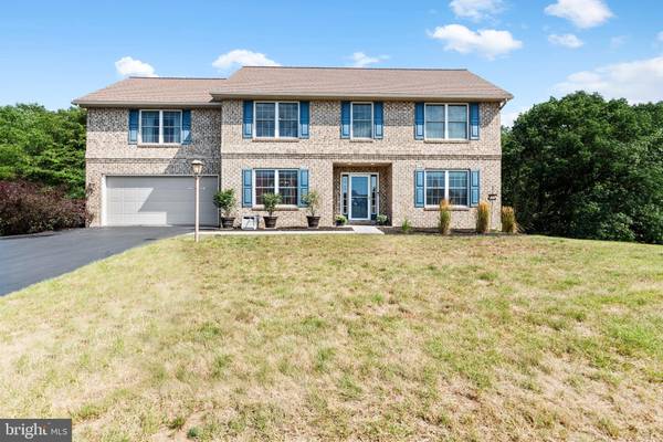 Carlisle, PA 17013,3 LEE CT