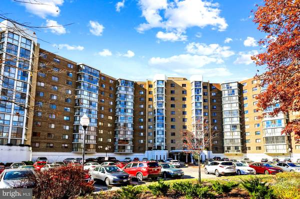 15115 INTERLACHEN DR #3-123, Silver Spring, MD 20906