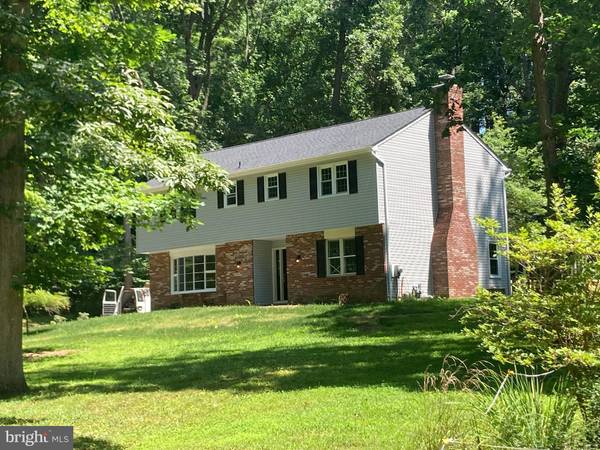 1053 E NIELS LN, West Chester, PA 19382