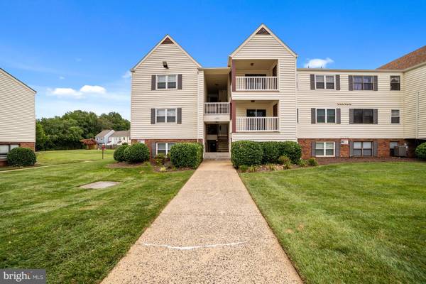 102 CHESTERFIELD LN #103, Stafford, VA 22556