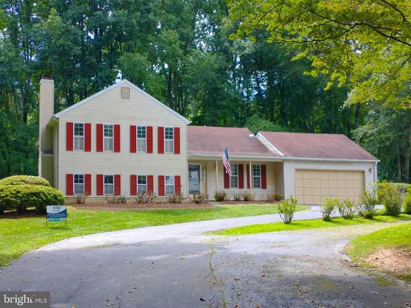 11709 LARIAT LN, Oakton, VA 22124