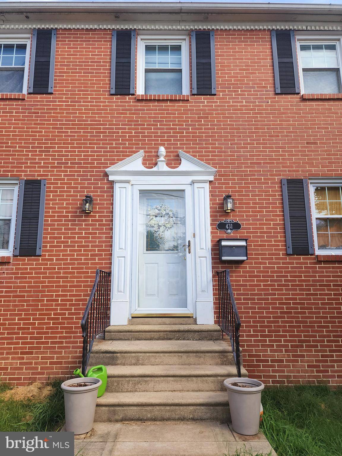 Darby, PA 19023,431 BEECHWOOD AVE