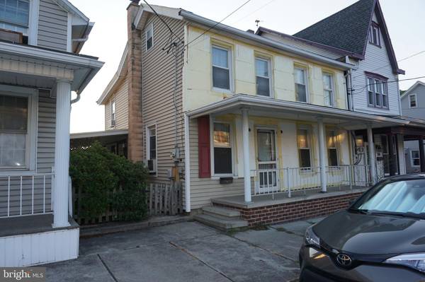 312 MARKET ST, Lykens, PA 17048