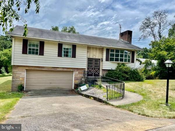 21 MAPLE ST, Ashland, PA 17921