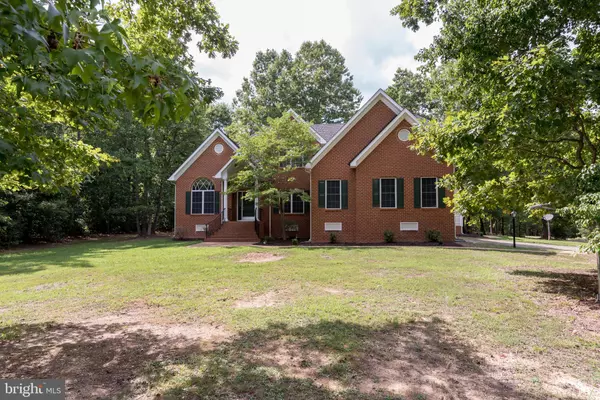 13400 EPPES FALLS RD, Chesterfield, VA 23838