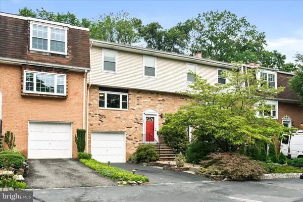 31 FEATHERBED CT, Lawrenceville, NJ 08648