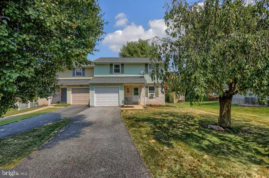 Ephrata, PA 17522,154 JULIE ANN CT