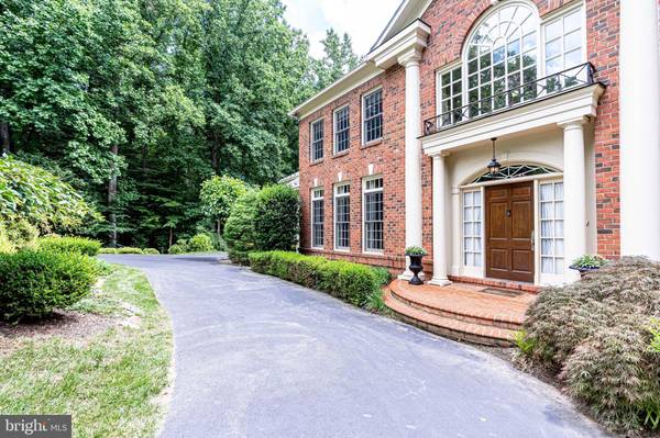 Great Falls, VA 22066,10101 HAREWOOD CT