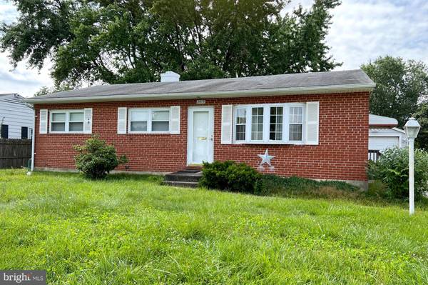 2613 CRABAPPLE RD, Parkville, MD 21234