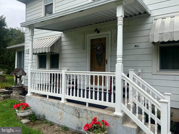 Moorefield, WV 26836,508 WINCHESTER AVE