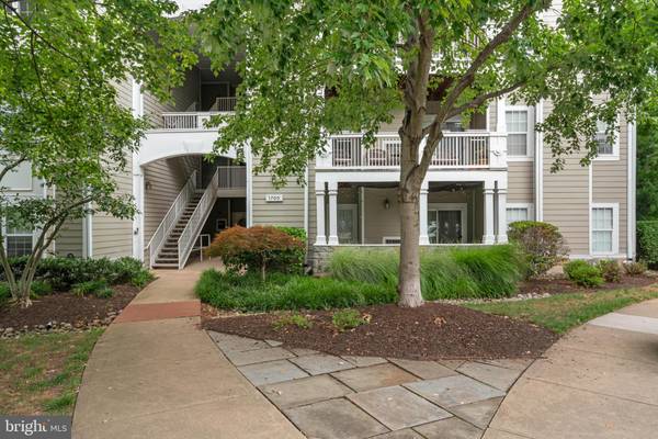 1700 LAKE SHORE CREST DR #24, Reston, VA 20190