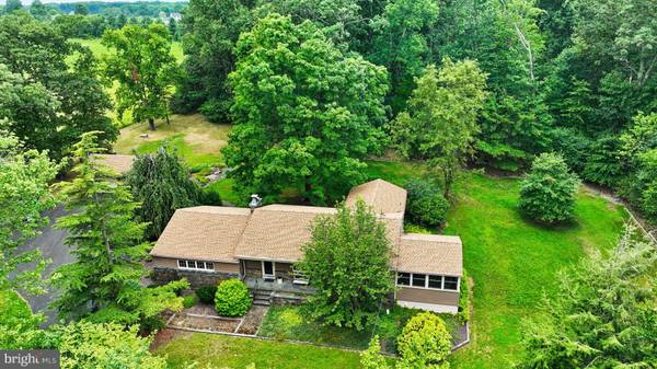 4987 APPLEBUTTER RD, Pipersville, PA 18947