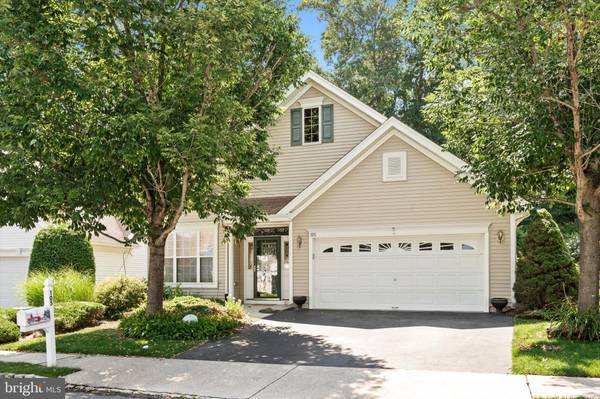 105 HONEY FLOWER DR, Bordentown, NJ 08620