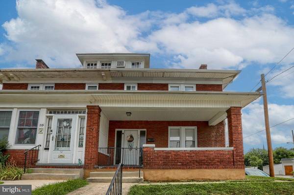 721 S PERSHING AVE, York, PA 17401