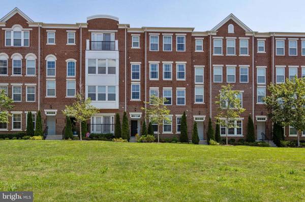 2940 FINSBURY PL #113, Fairfax, VA 22031