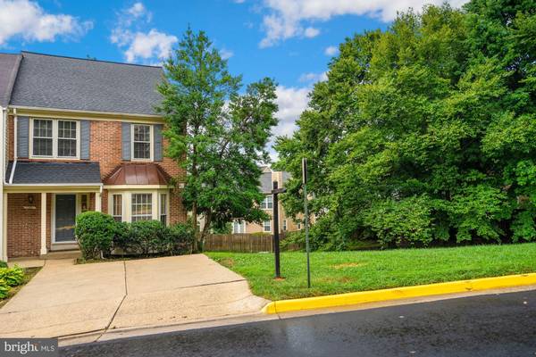 Springfield, VA 22153,7381 HIDDEN KNOLLS CT