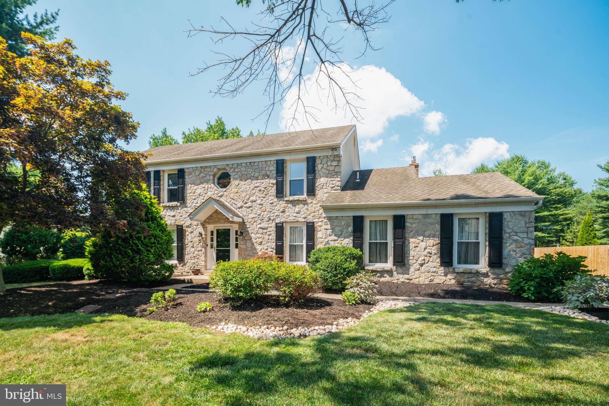 877 PATRIOT DR, Yardley, PA 19067