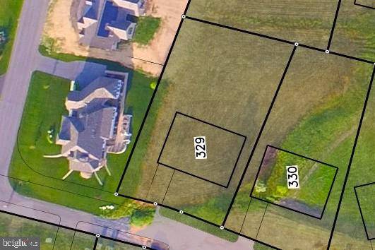 7121 SANDWICH LN, Fayetteville, PA 17222