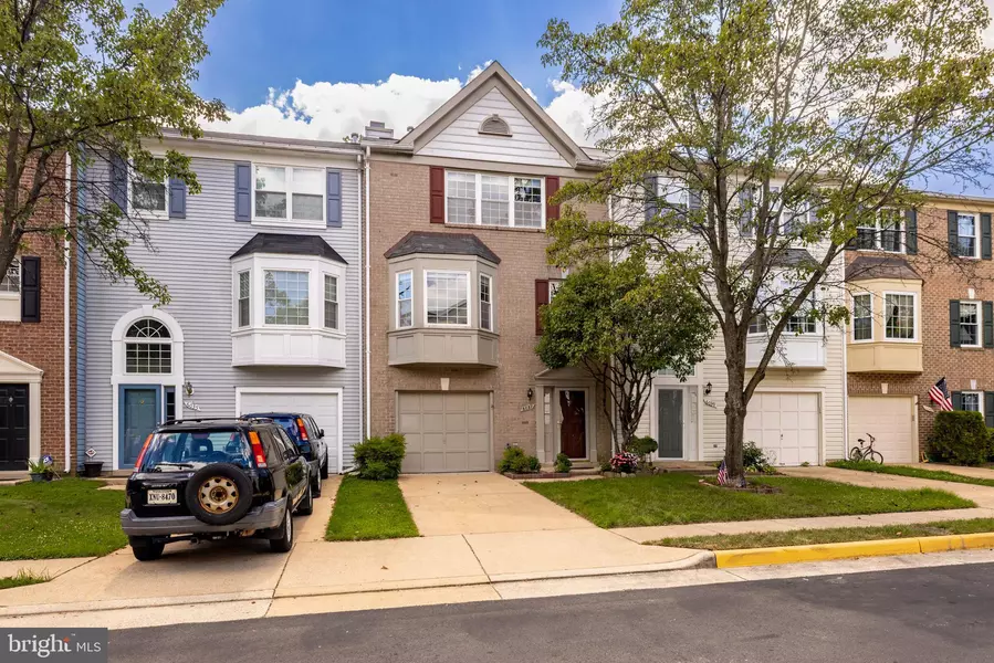 6037 LANDS END LN, Alexandria, VA 22315