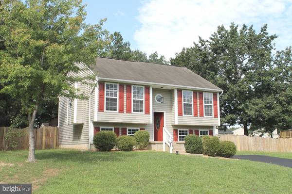 8704 OLDHAM RD, Fredericksburg, VA 22408