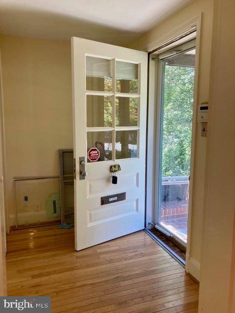 Baltimore, MD 21218,403 BRETTON PL
