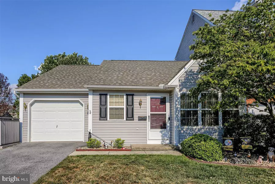 24 WARWICK CIR, Mechanicsburg, PA 17050