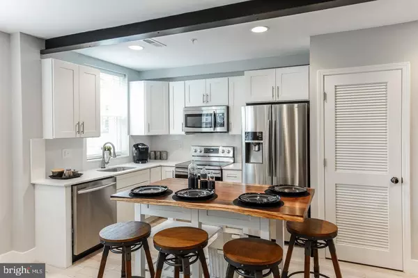 Washington, DC 20011,5024 9TH ST NW #202