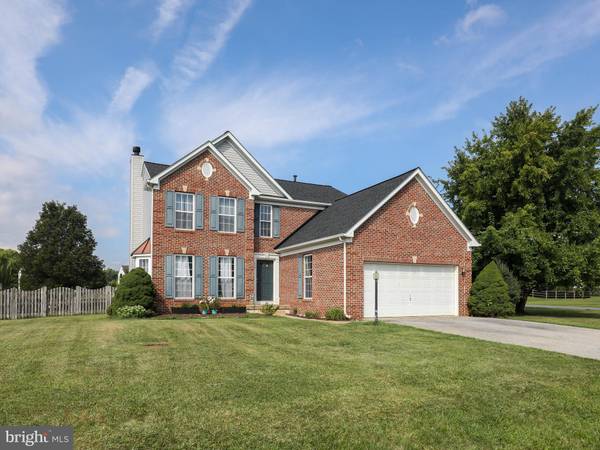 319 OAKMONT DR, Charles Town, WV 25414