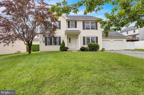 423 COLONIAL CT, Blandon, PA 19510