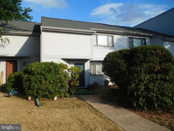 603 INDEPENDENCE DR #CONDO 305, Harleysville, PA 19438