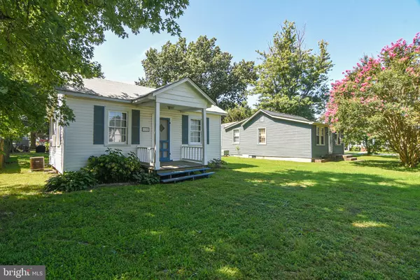 Colonial Beach, VA 22443,122 SULGRAVE ST