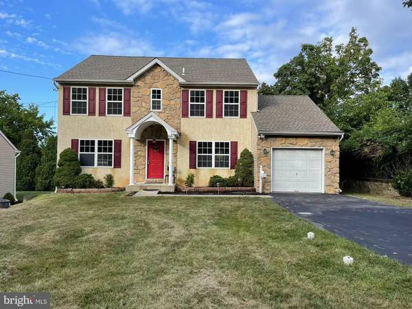 647 BROOKE RD, Glenside, PA 19038