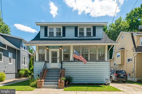 8 OGDEN AVE, Collingswood, NJ 08108