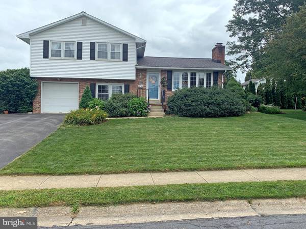 327 MINDY AVE, Strasburg, PA 17579