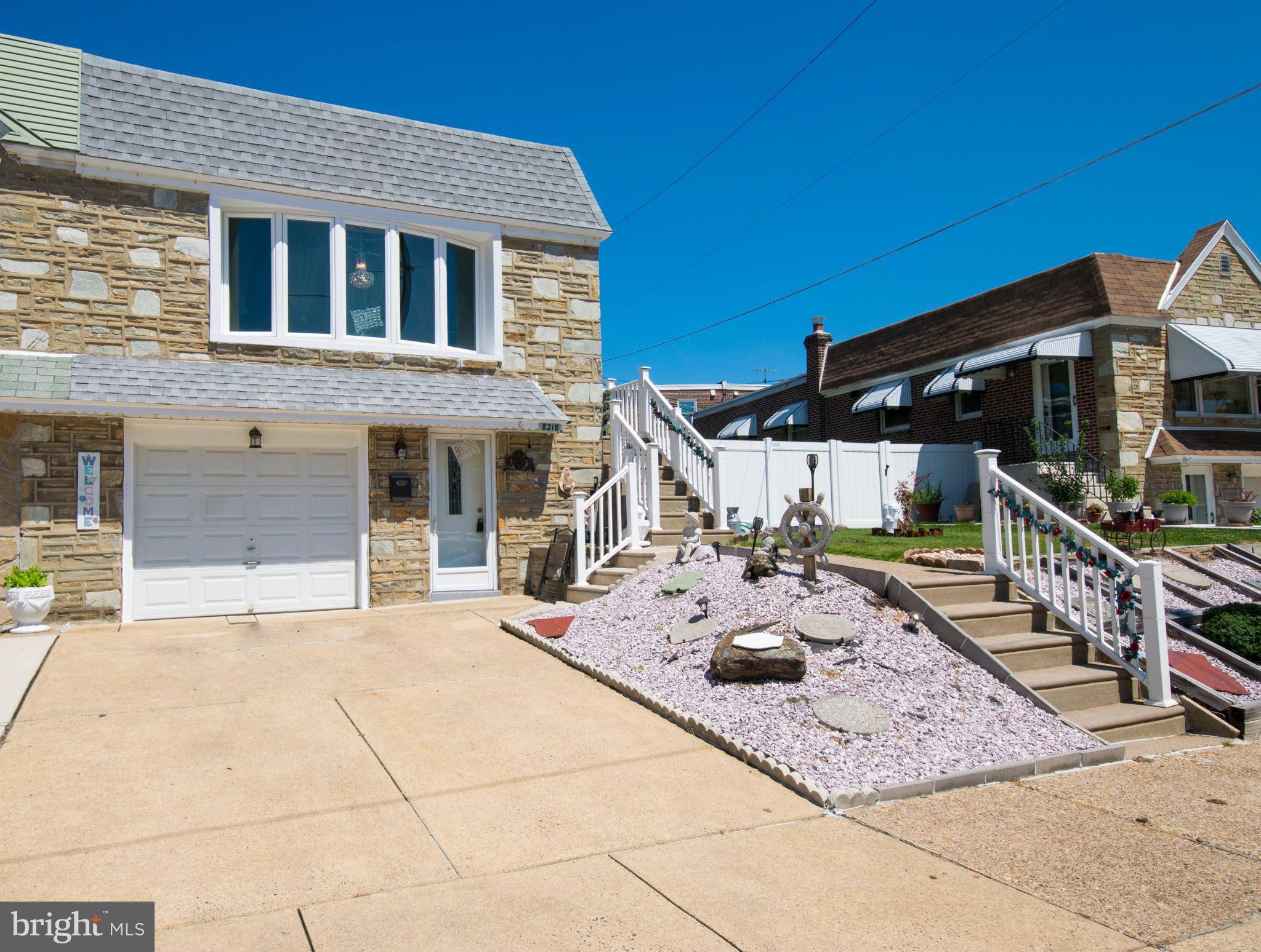 Philadelphia, PA 19136,8218 COLFAX ST