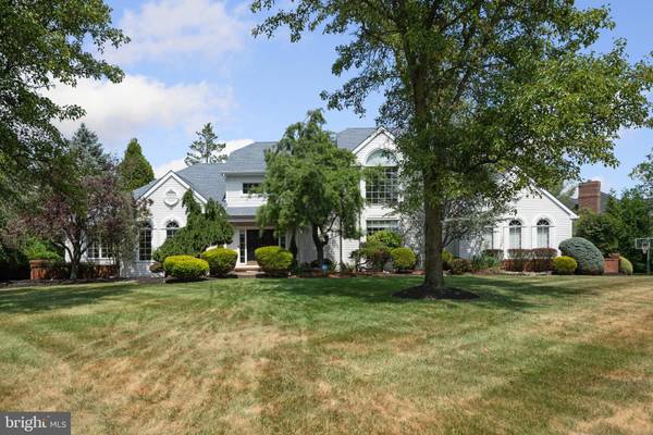 17 GLACIER DR, Princeton Junction, NJ 08550