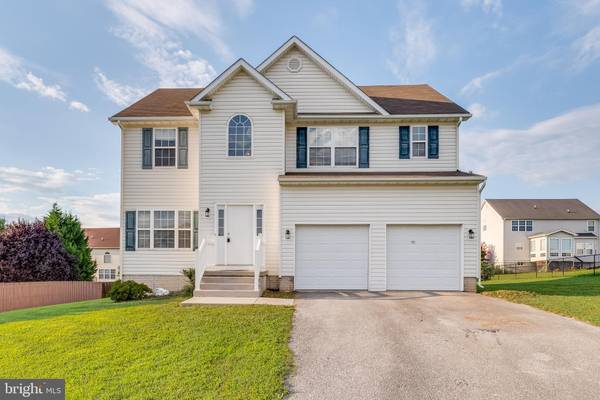 Martinsburg, WV 25405,59 HUTTONS VIREO DR