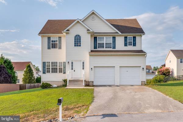 59 HUTTONS VIREO DR, Martinsburg, WV 25405